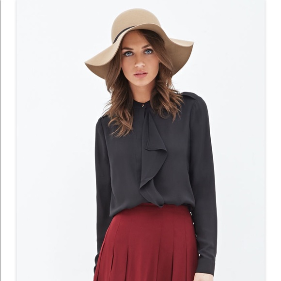 Forever 21 Black Chiffon Ruffled Blouse - size 6